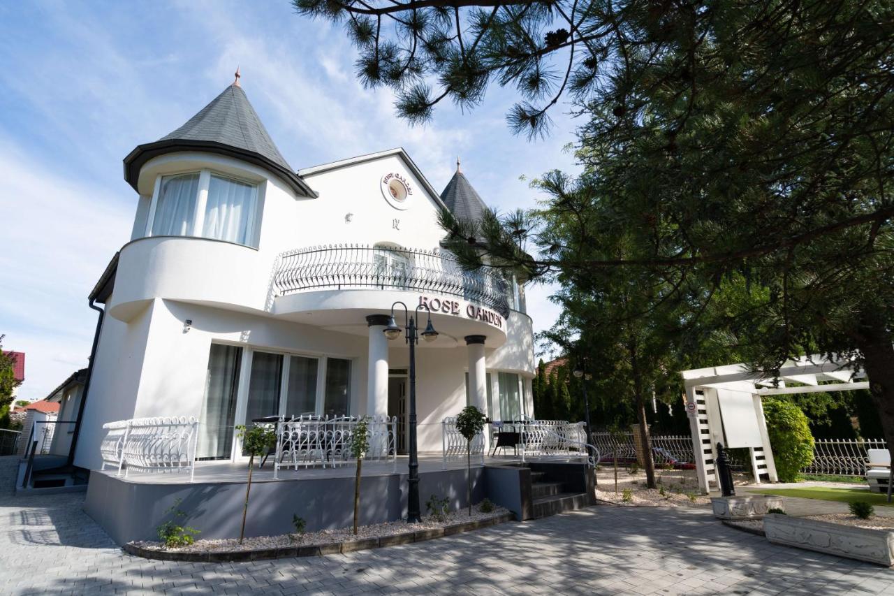 Villa Rose Garden Nyíregyháza Eksteriør bilde
