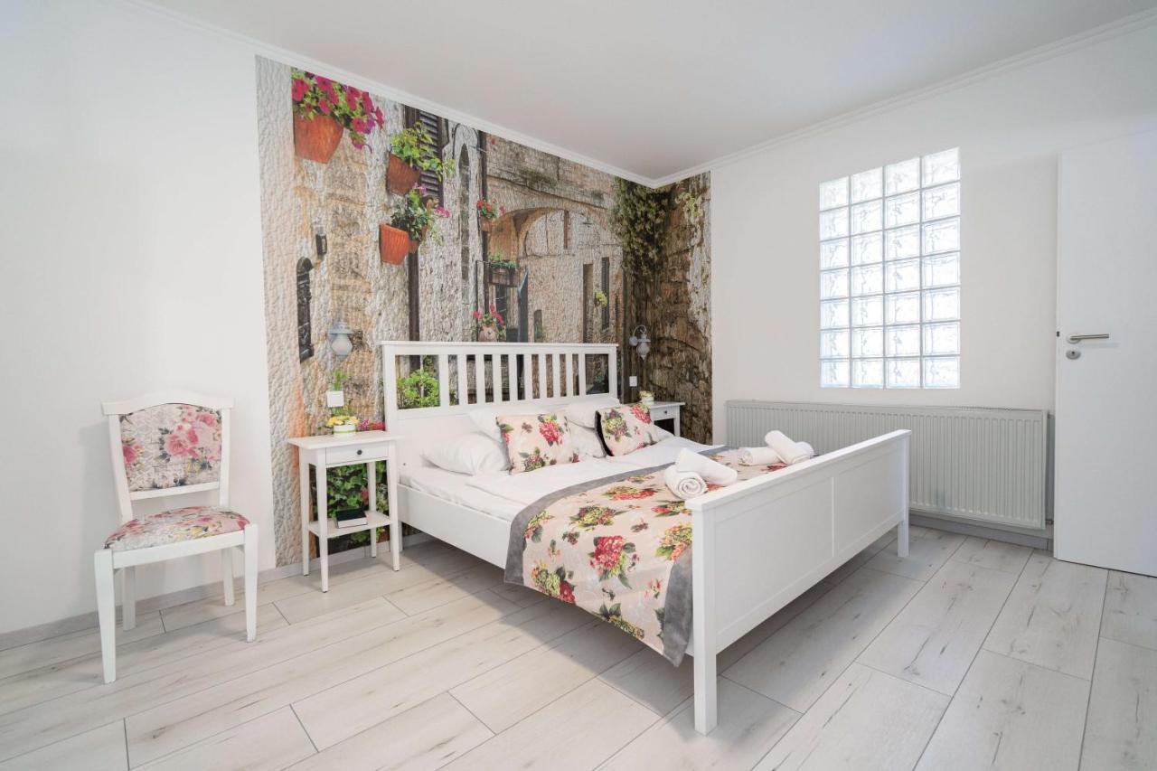 Villa Rose Garden Nyíregyháza Eksteriør bilde